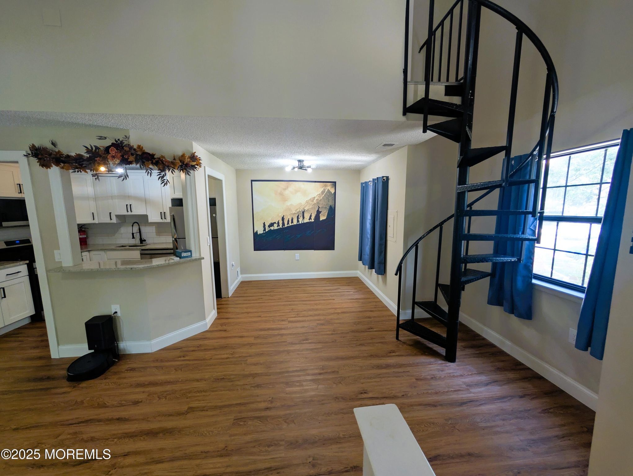 Listing photo of 101 Begonia Court