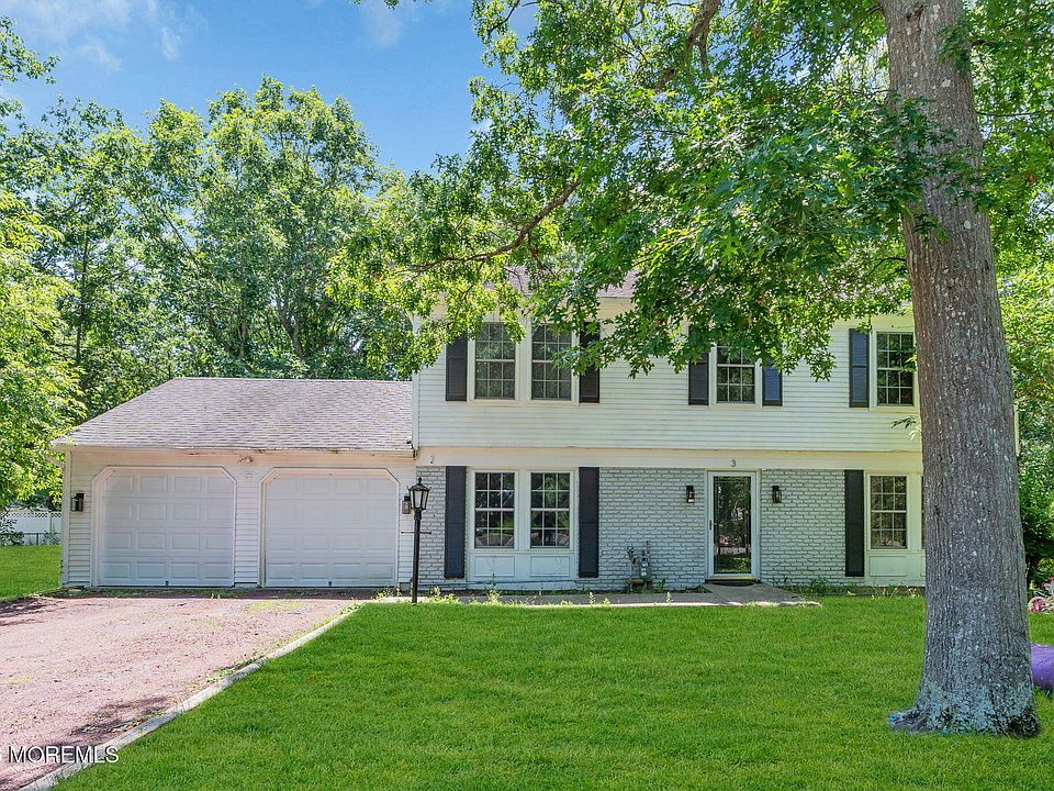 Home at 3 Riverwood Ct