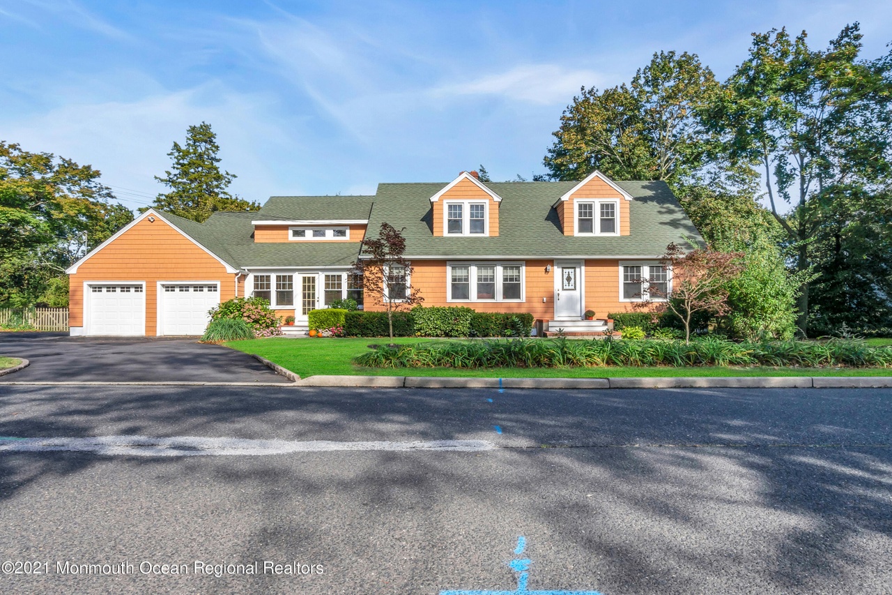 Home at 425 Edken Avenue